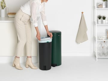 New Icon pedalbøtte 30 liter - Pine green - Brabantia