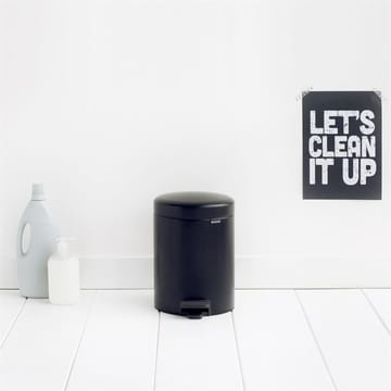 New Icon pedalbøtte 5 liter - matt black (sort) - Brabantia