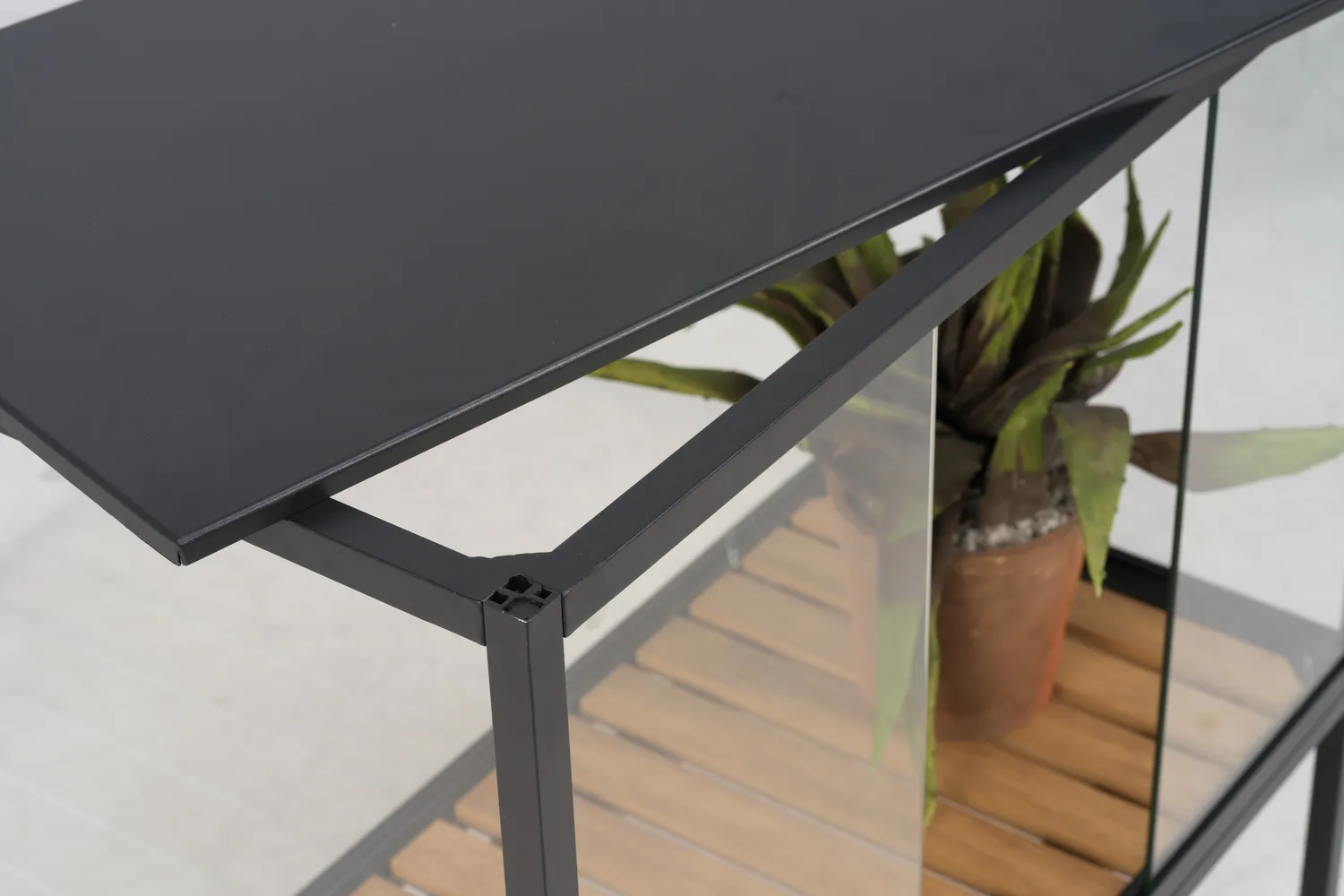 Grower Greens planteskap, Svart, 81x82 cm Brafab