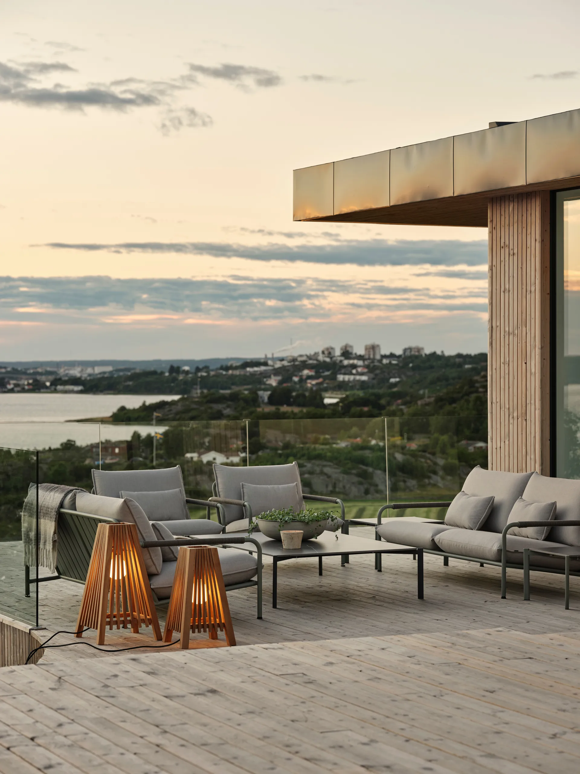 Hallavara salongbord, Svart 112x162 cm Brafab