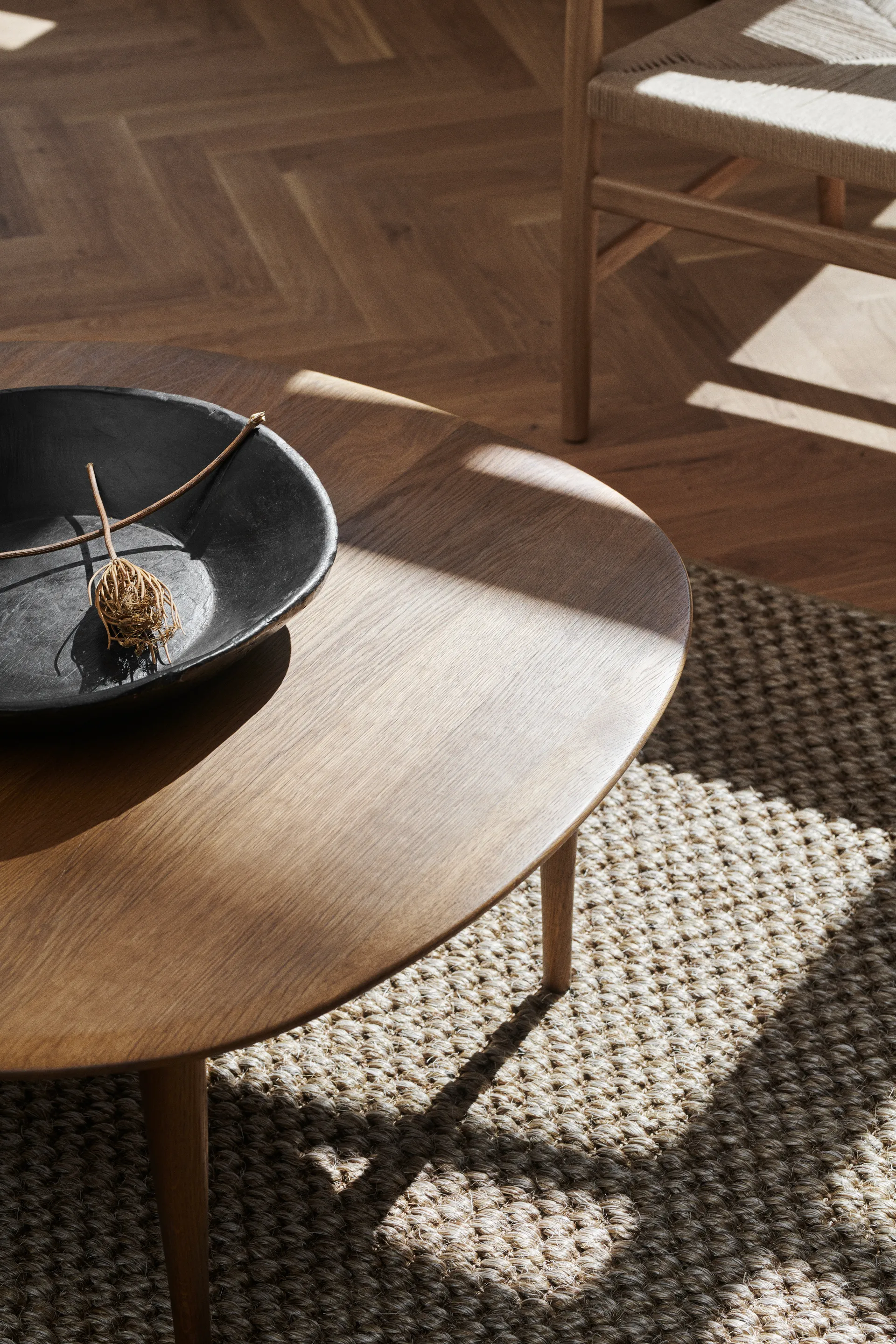Jari salongbord Ø 85 cm, Røykoljet eik Brdr. Krüger