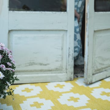 Flower gulvteppe sun (gult) - 70x100 cm - Brita Sweden