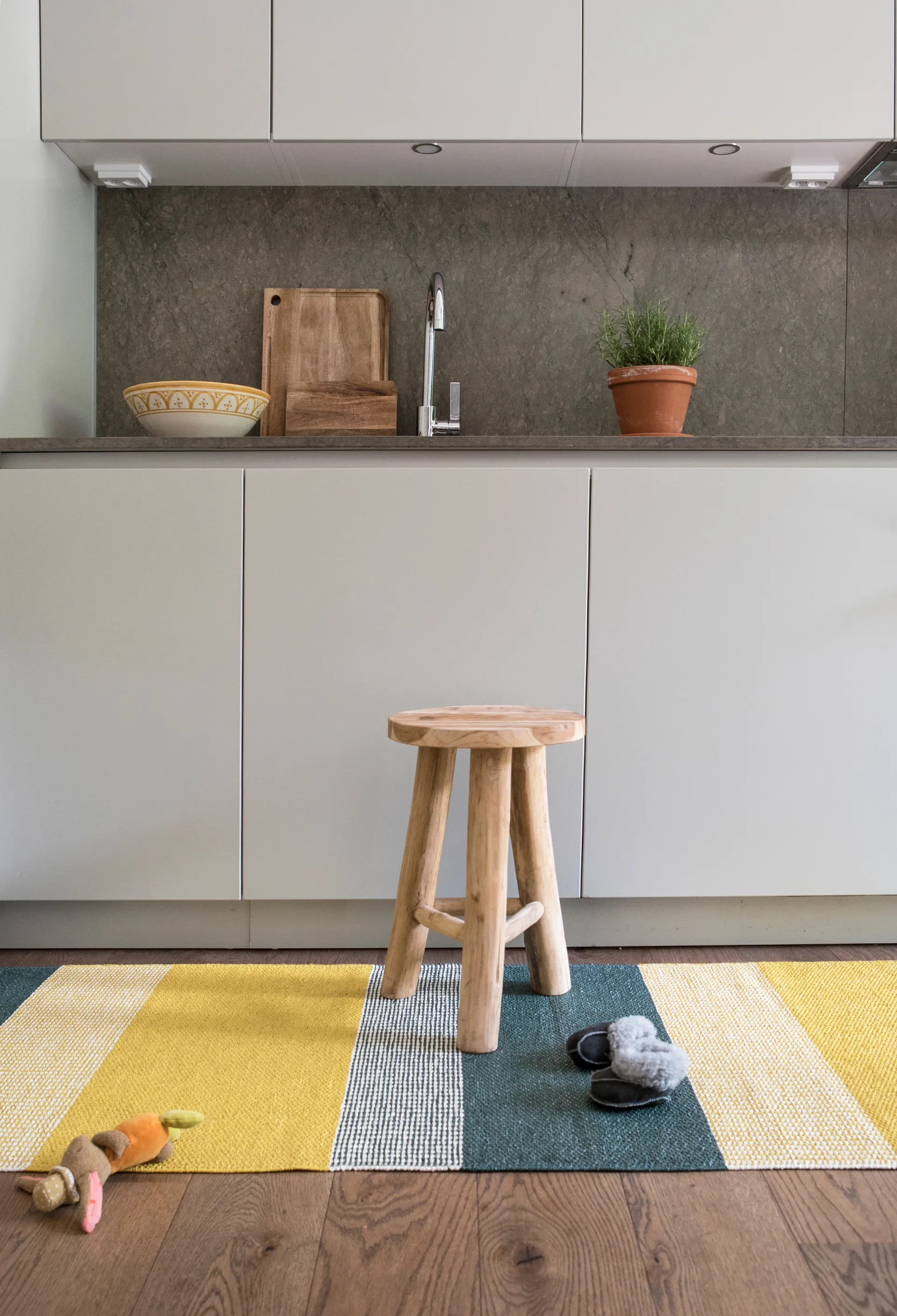 Seasons gulvteppe plast 70x200 cm, sunny (gul) Brita Sweden