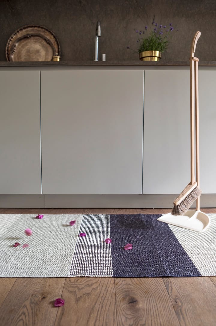 Seasons gulvteppe plast 70x300 cm, berry (rosa/lilla) Brita Sweden