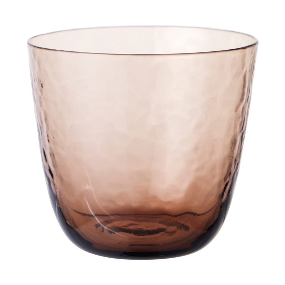 Broste Copenhagen Hammered tumbler 15 cl Brun | Skandinavisk Design | Vannglass | Brun