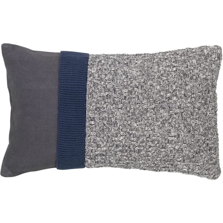 Knit putevar 30x50 cm - Dark grey-blue night - Broste Copenhagen