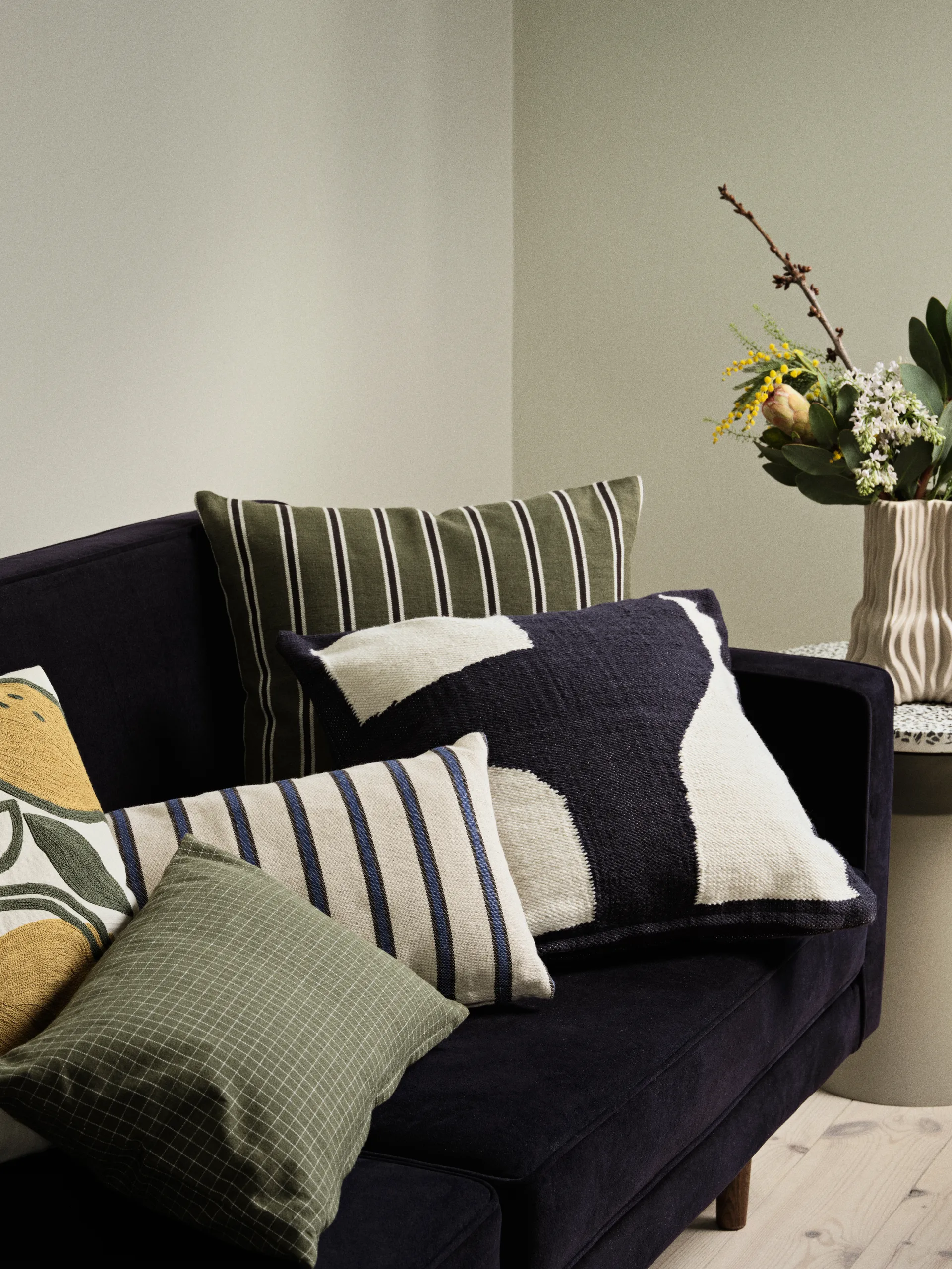 Magny vase 43 cm, Castle beige Broste Copenhagen