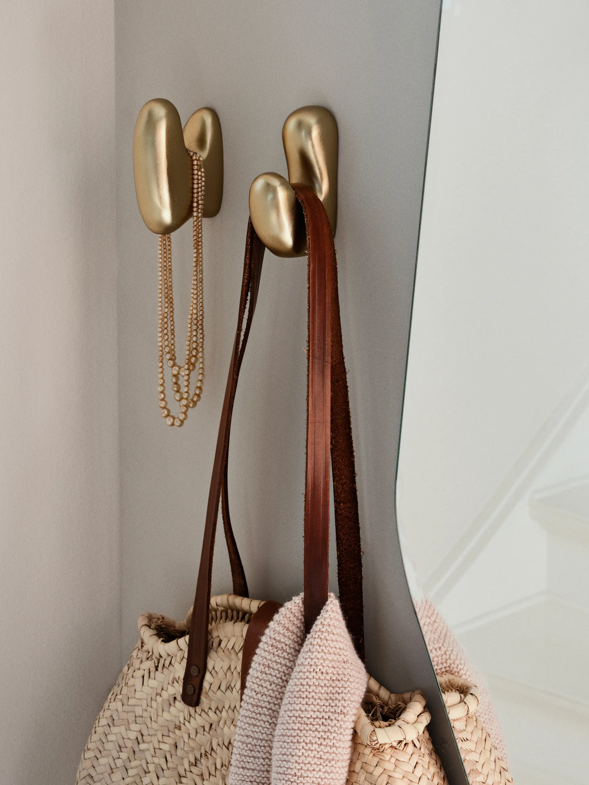 Roberta krok 10x7 cm, Brass finish Broste Copenhagen