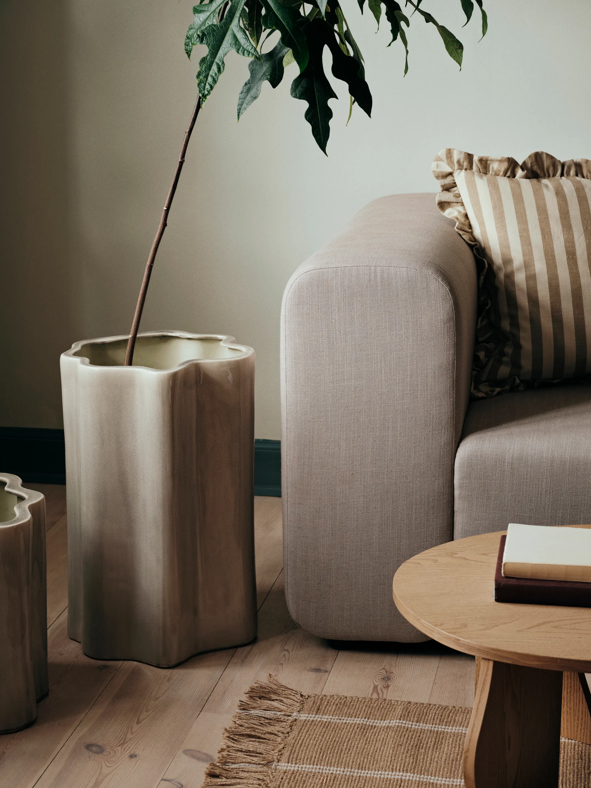 Sonja blomsterpotte H:55 cm, Rainy Day Grey Broste Copenhagen