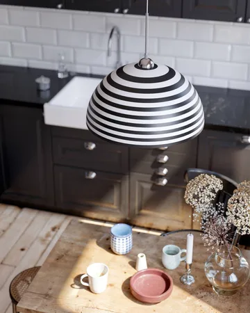 Stripe taklampe - Svart-hvit, Ø45 cm - By Rydéns