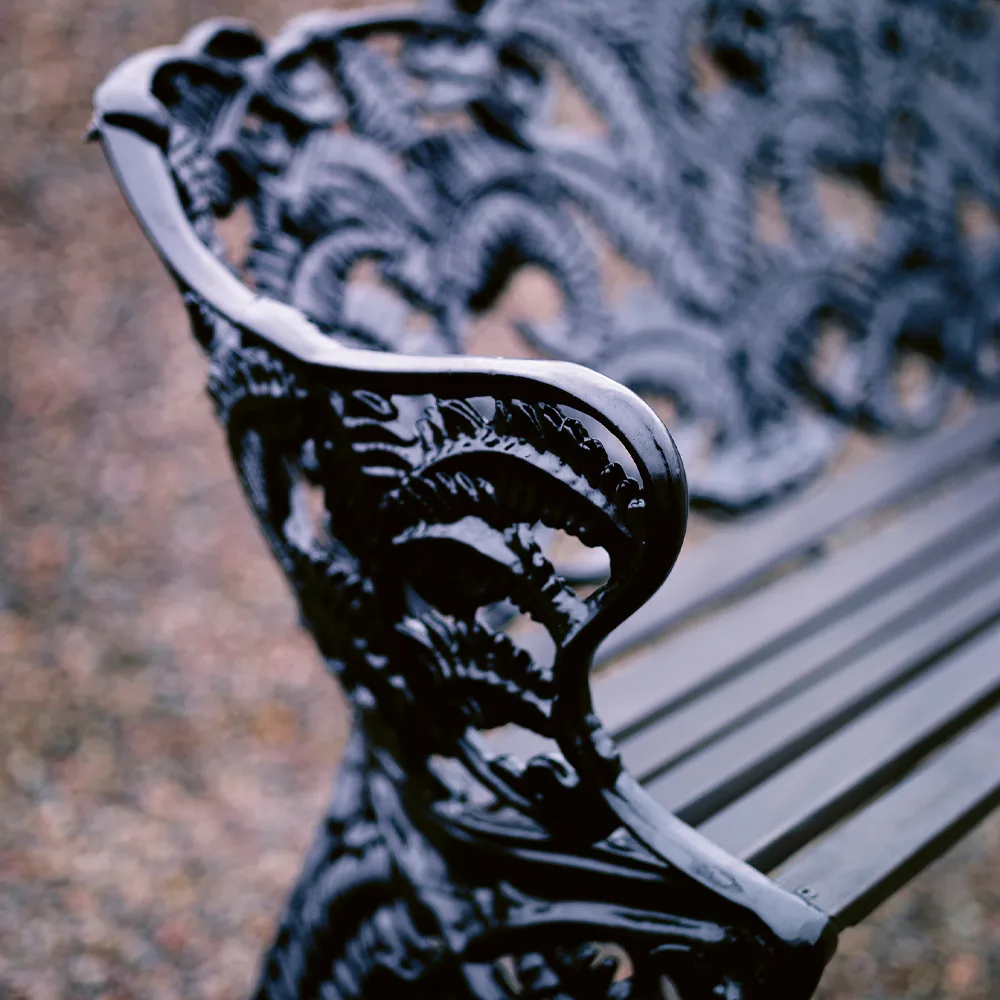 Classic sofa, Hvit lakk furu, rått aluminiumstativ Byarums bruk