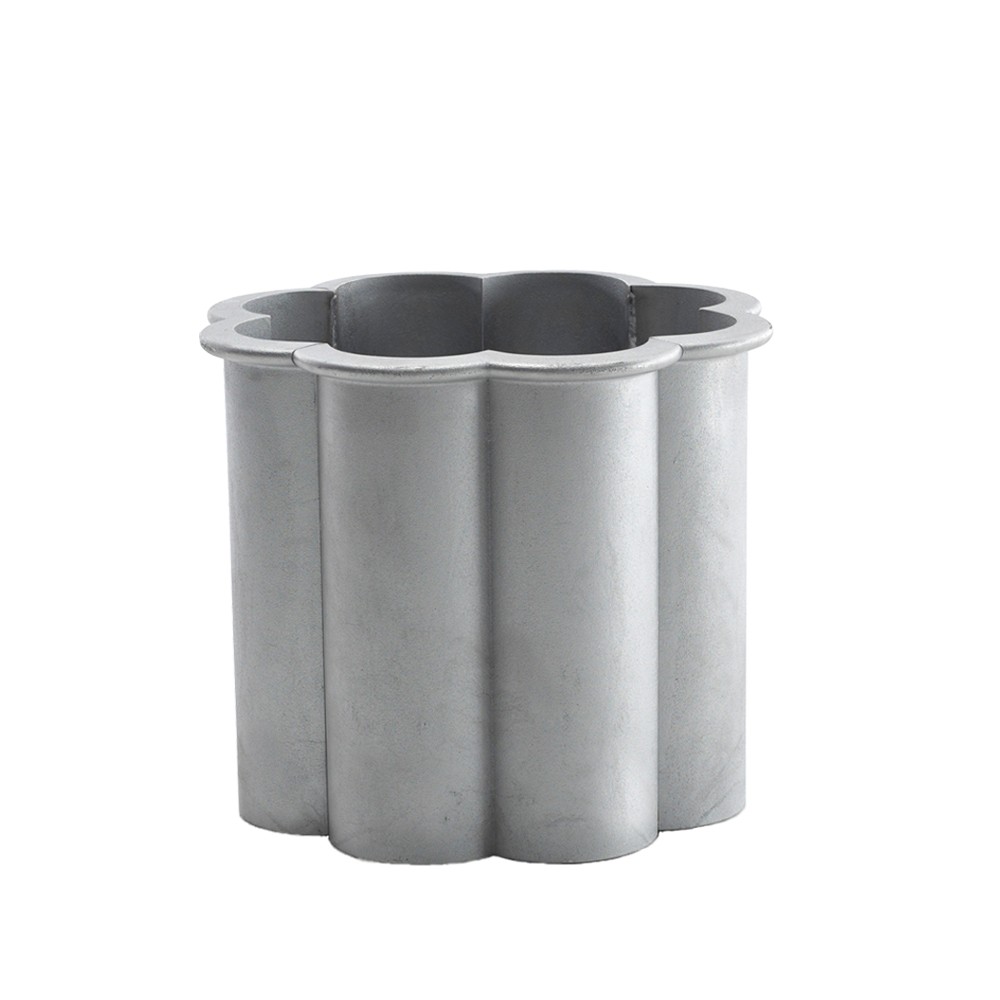Bilde av Byarums bruk Gråsippa potte Aluminium sandstøpt nr. 2 Ø41 cm
