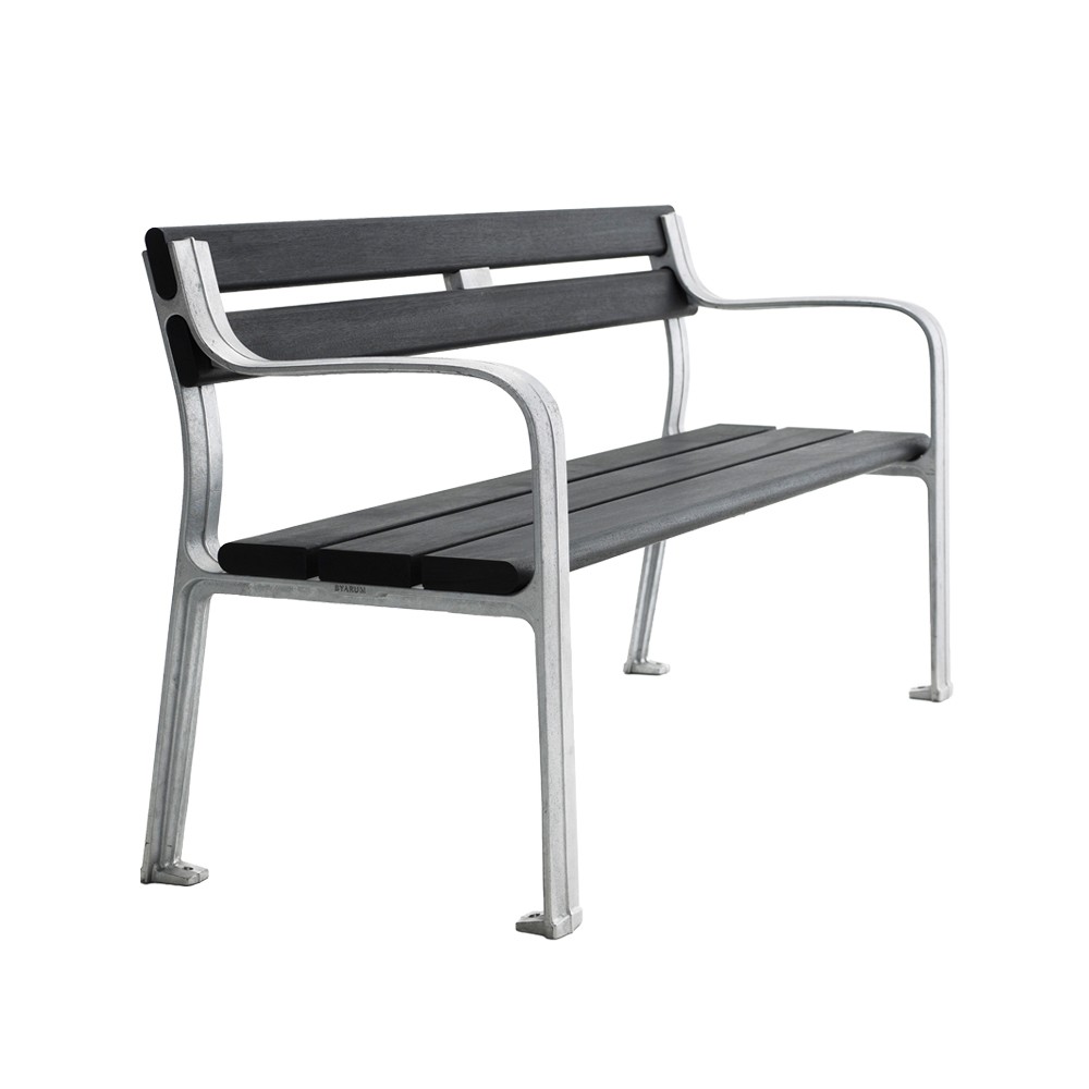 Byarums bruk Joy sofa Mahogni svart beis, rått aluminiumstativ