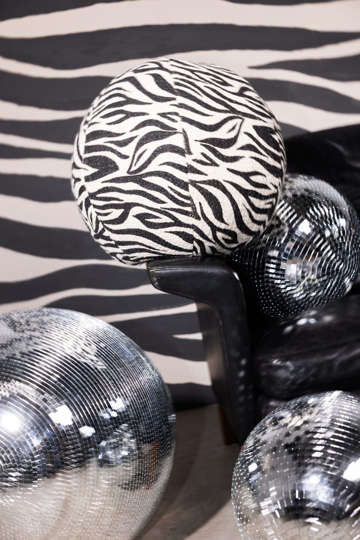 Anima pute Ø35 cm, Zebra-svart Byon