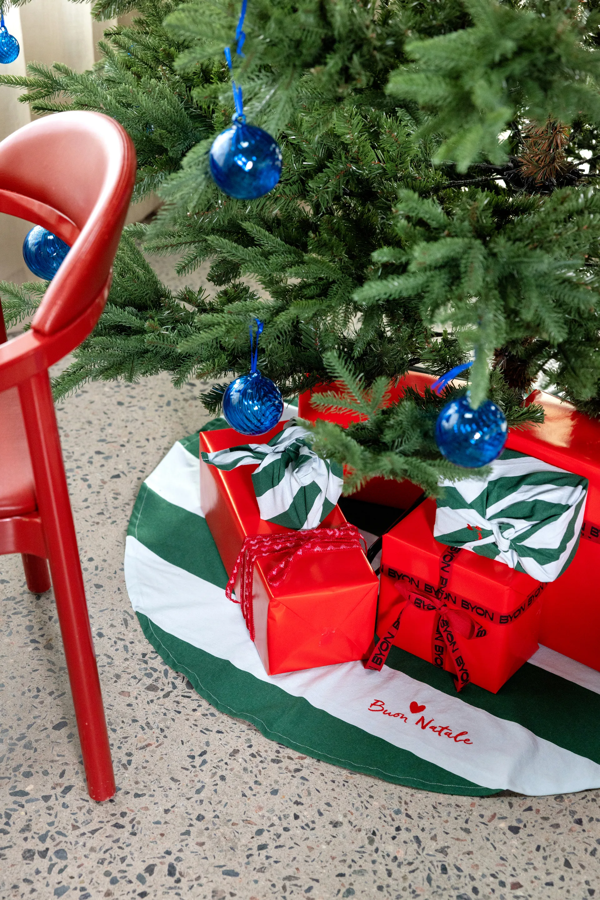 Love juletrematte Ø100 cm, Grønn-lysblå Byon