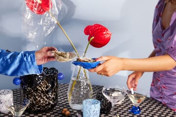 Messy vase-vinkjøler - Svart-Blå - Byon
