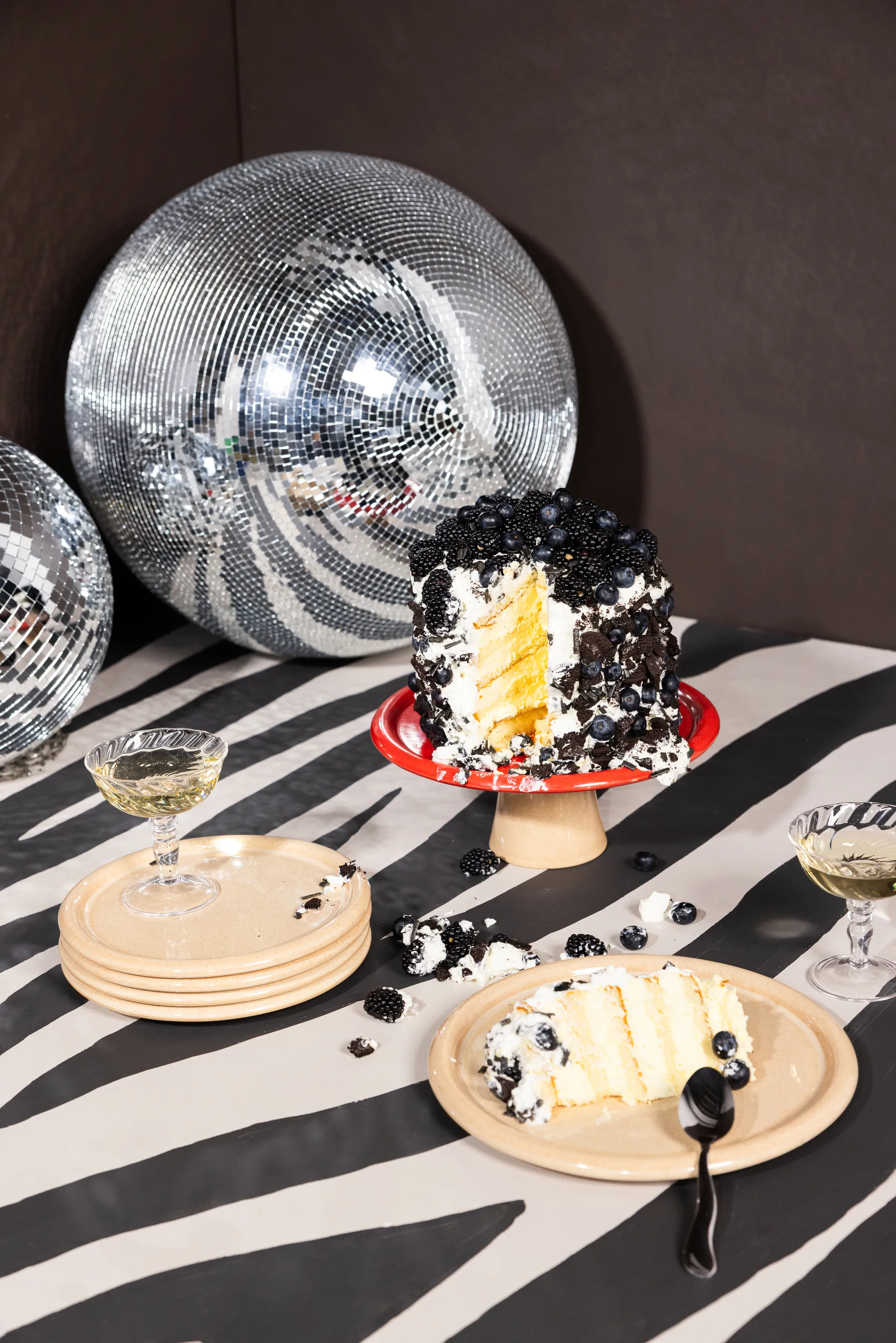 Porto kakefat Ø26x11 cm, Rød-beige Byon