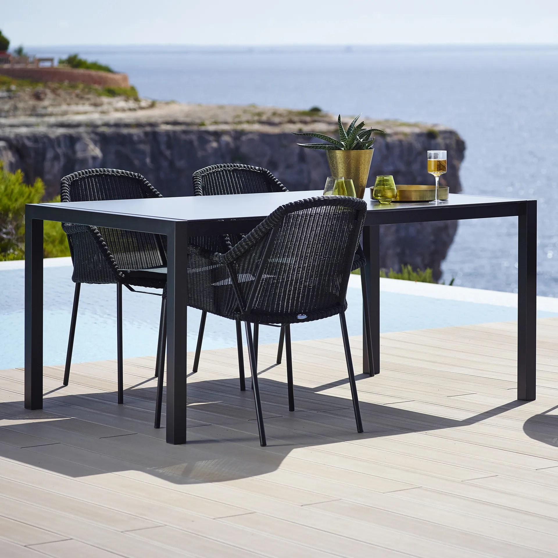 Breeze stablebar karmstol weave, Black Cane-line