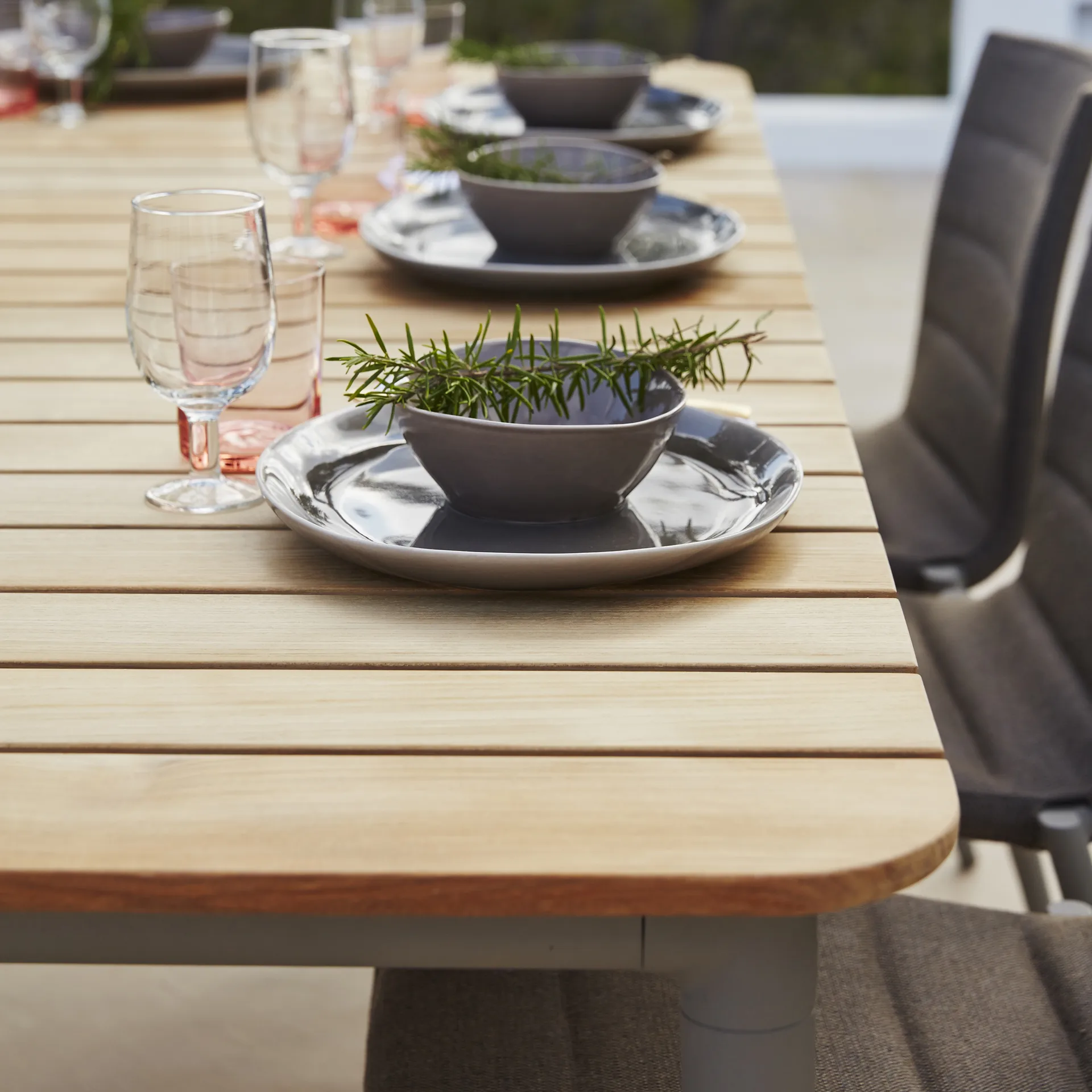 Core spisebord teak 210x100x74 cm, Taupe stativ Cane-line
