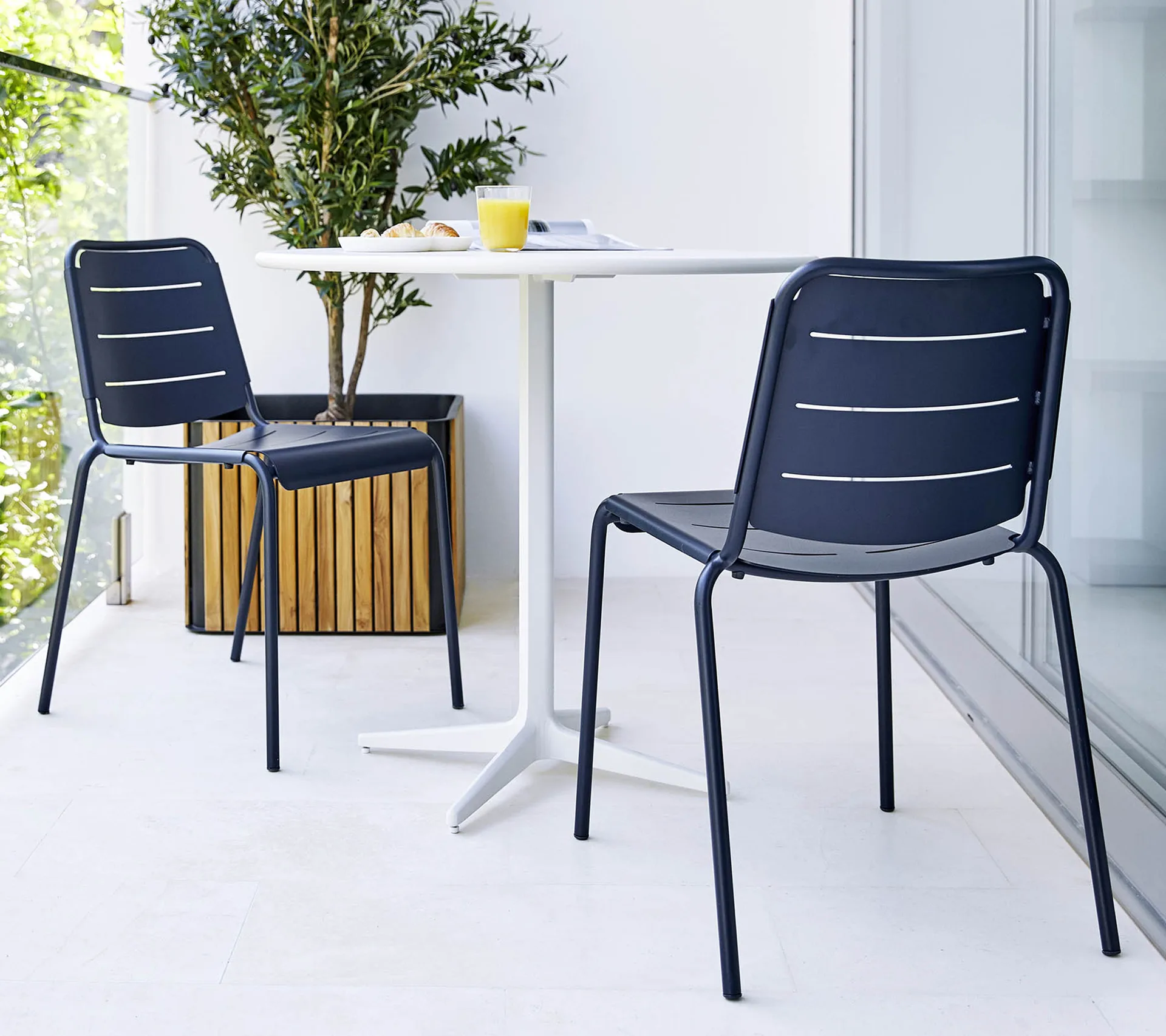 Drop kafébord Ø80 cm, White-white Cane-line