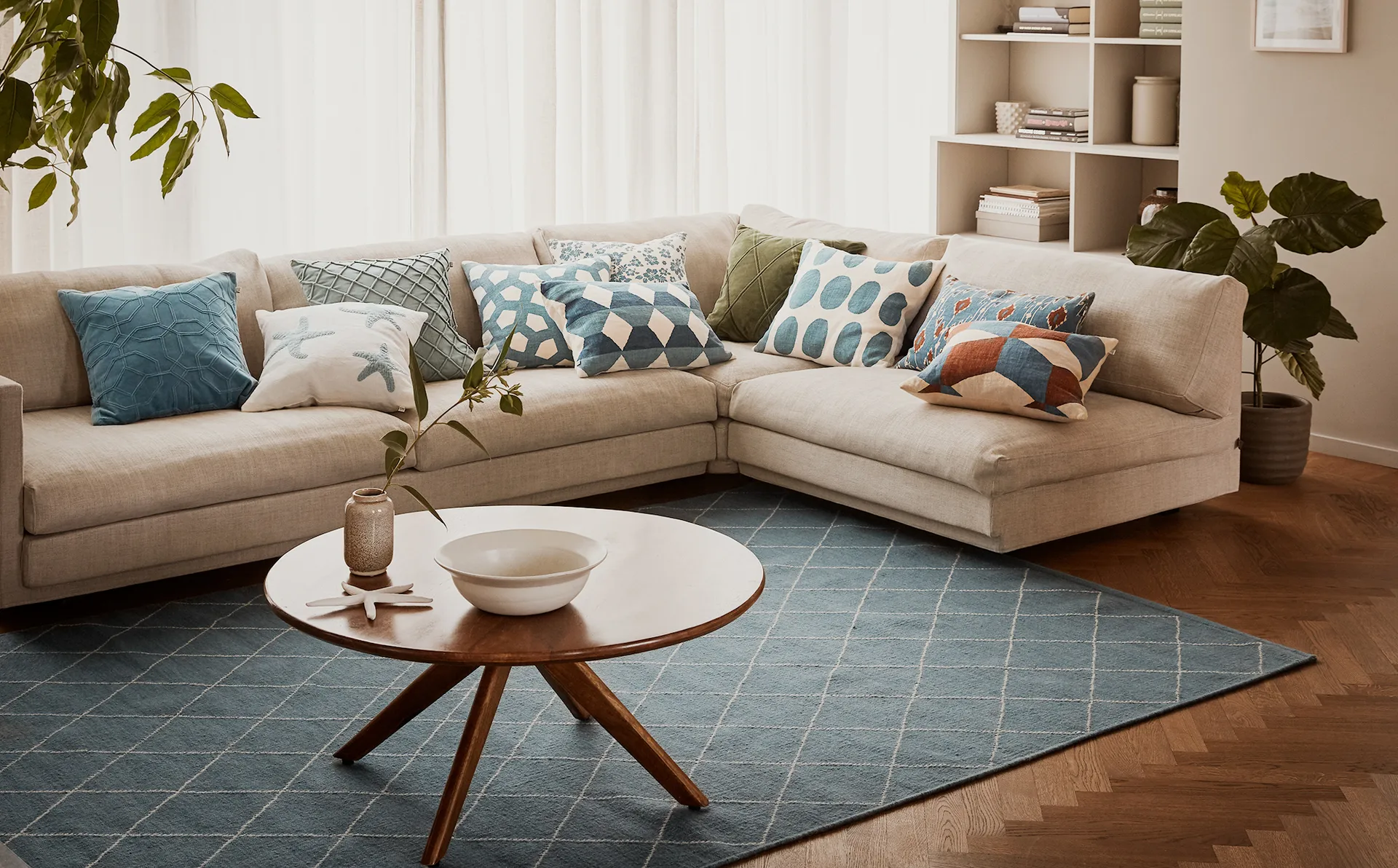 Assim putetrekk 50 x 50 cm, Off white-heaven blue Chhatwal & Jonsson