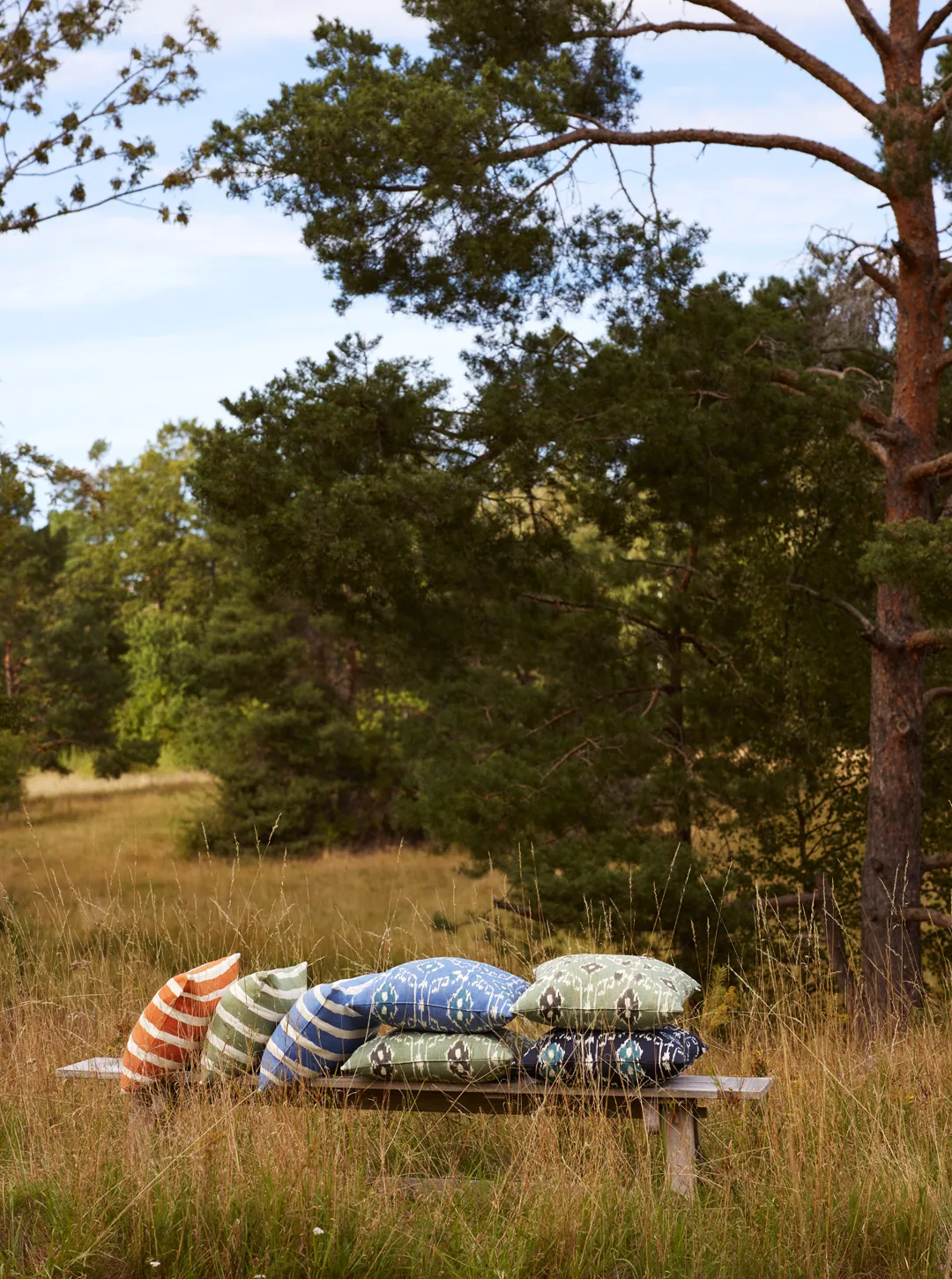 Block Stripe utendørspute 40x60 cm, Riviera blue-off white Chhatwal & Jonsson