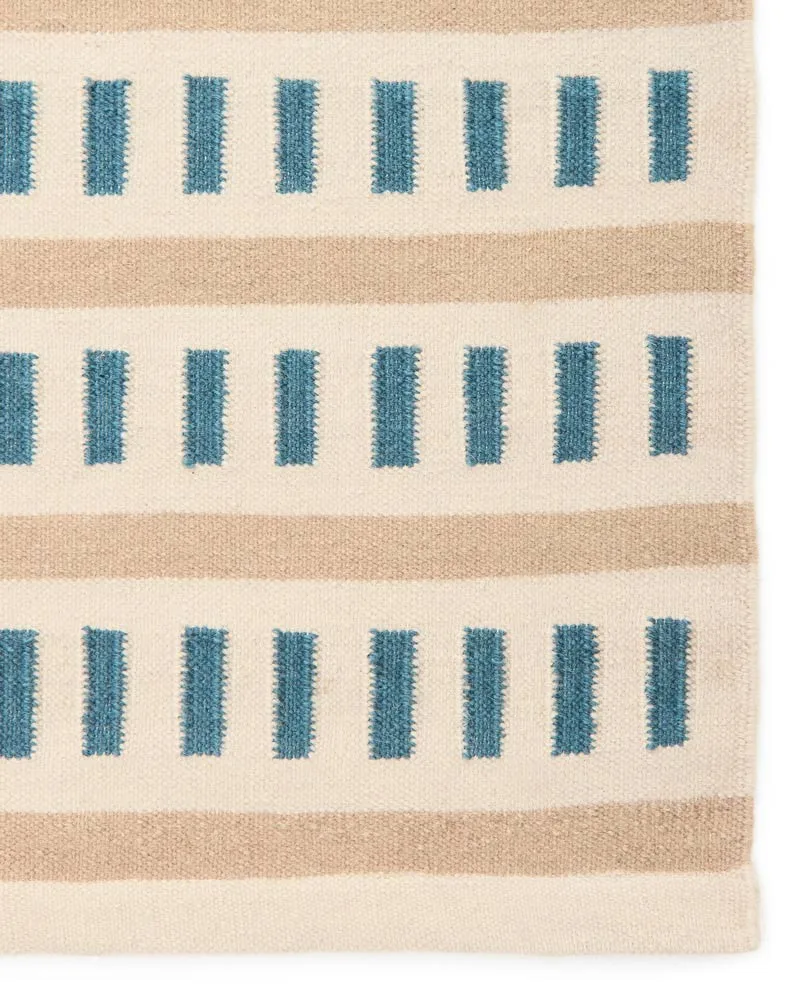 Ladakh ullteppe, Off white-l. beige-heaven blue, 230x320 cm Chhatwal & Jonsson