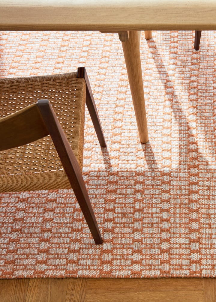Mahi teppe 200 x 300 cm - Off white-orange - Chhatwal & Jonsson