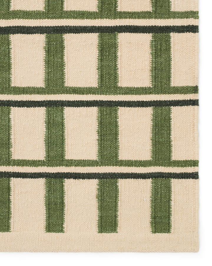 Mysore ullteppe, Off white-green-dark green, 180x270 cm Chhatwal & Jonsson