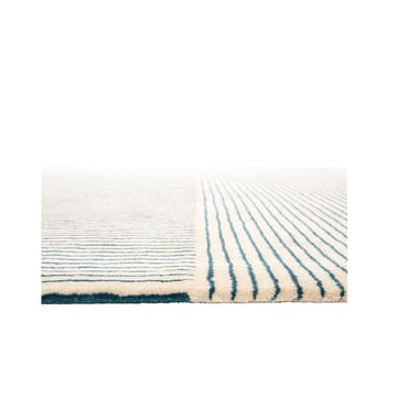 Radha ullteppe 180x270 cm - Off white-heaven blue - Chhatwal & Jonsson
