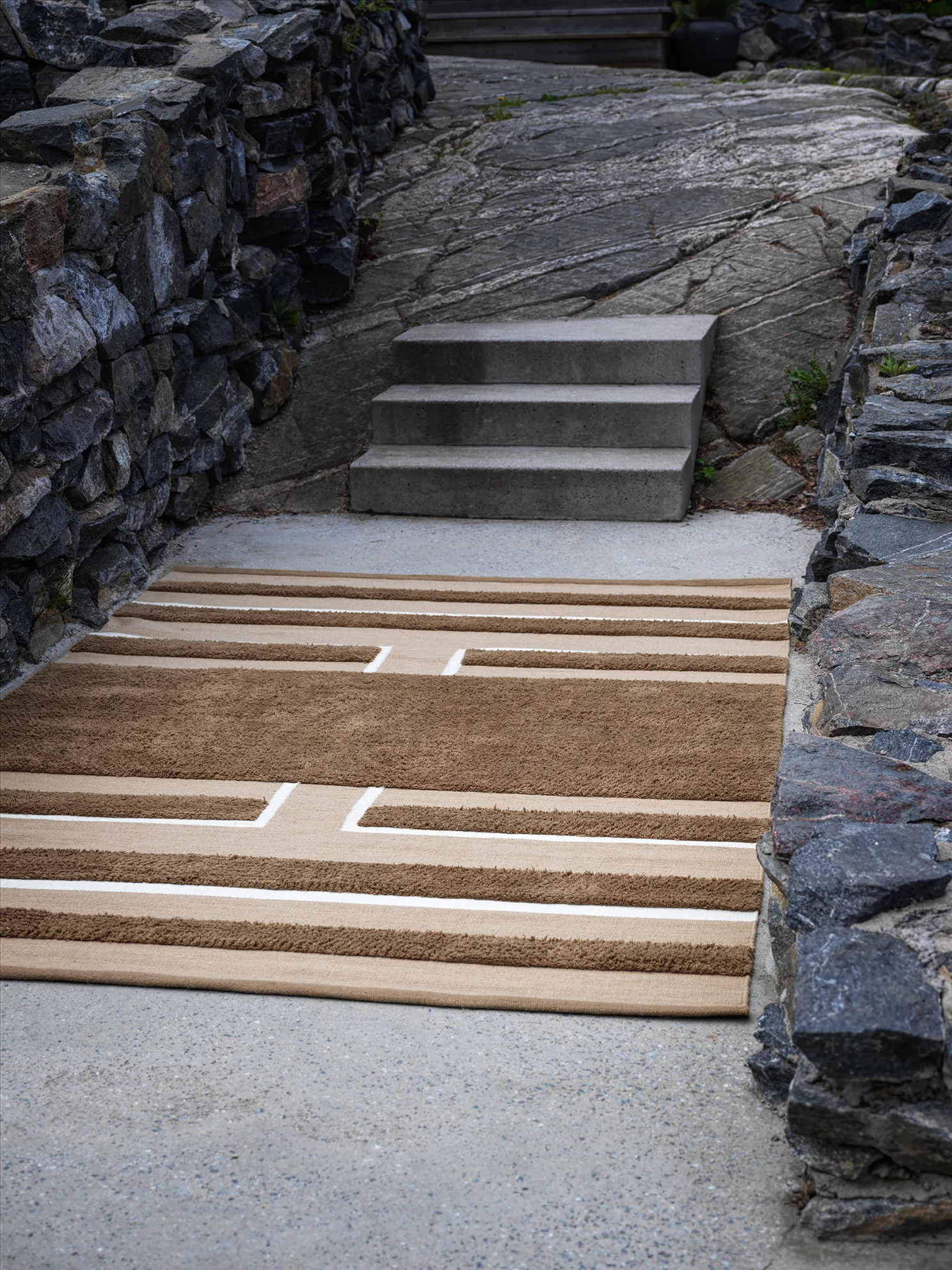 Veda teppe 250 x 350 cm, Mocha-beige-off white Chhatwal & Jonsson