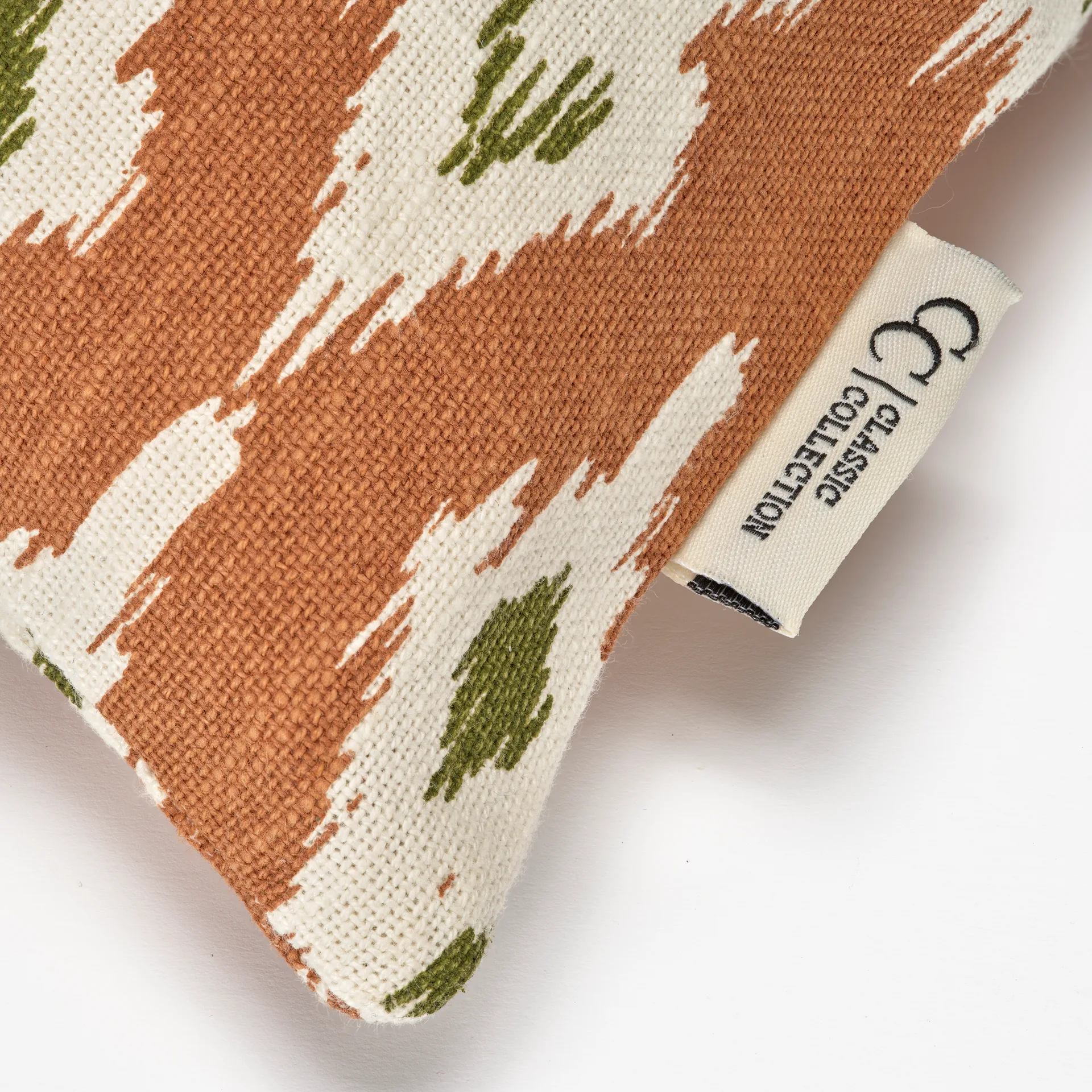 Ikat Diamond putetrekk 50x50 cm, Brown Classic Collection