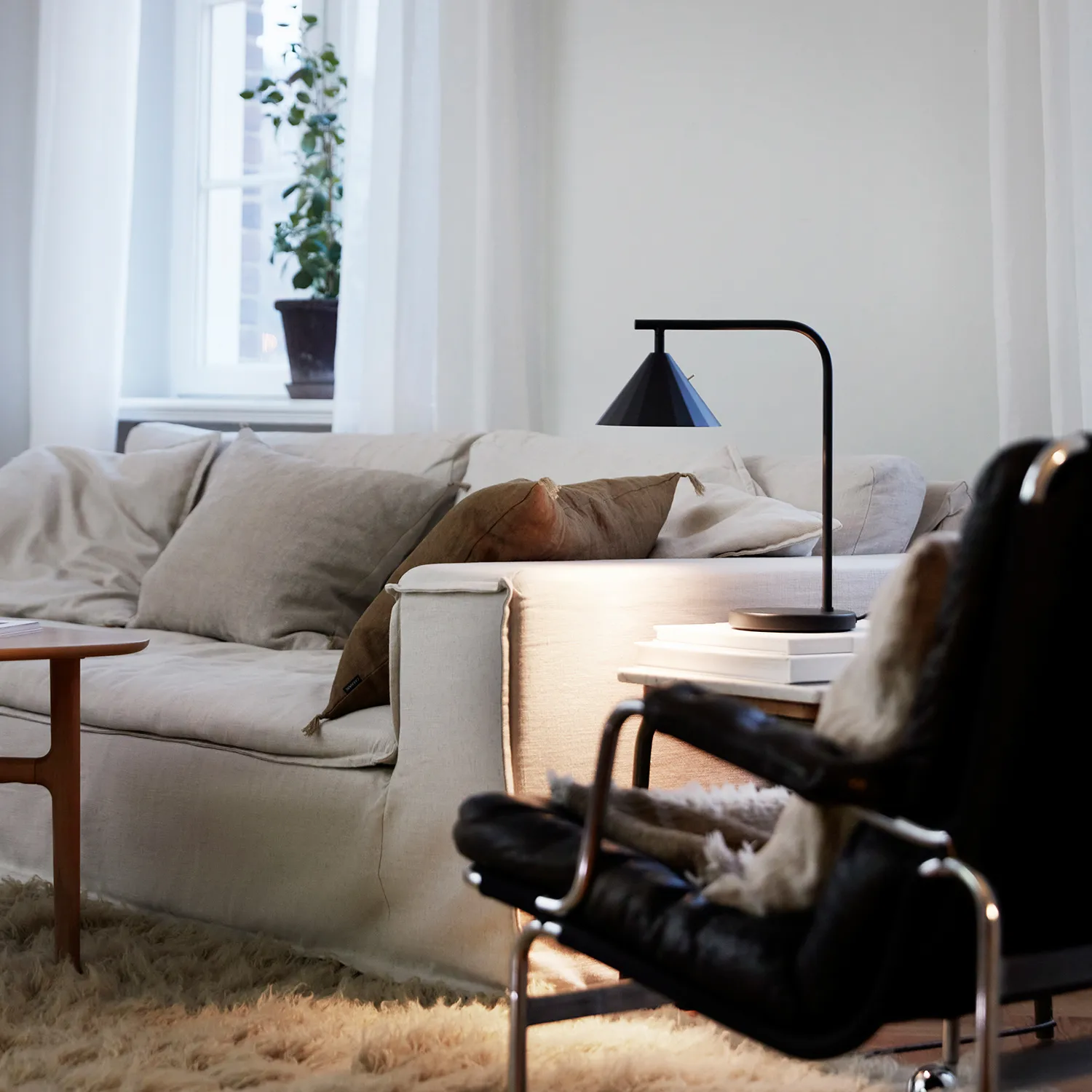 Rain bordlampe, Svart CO Bankeryd