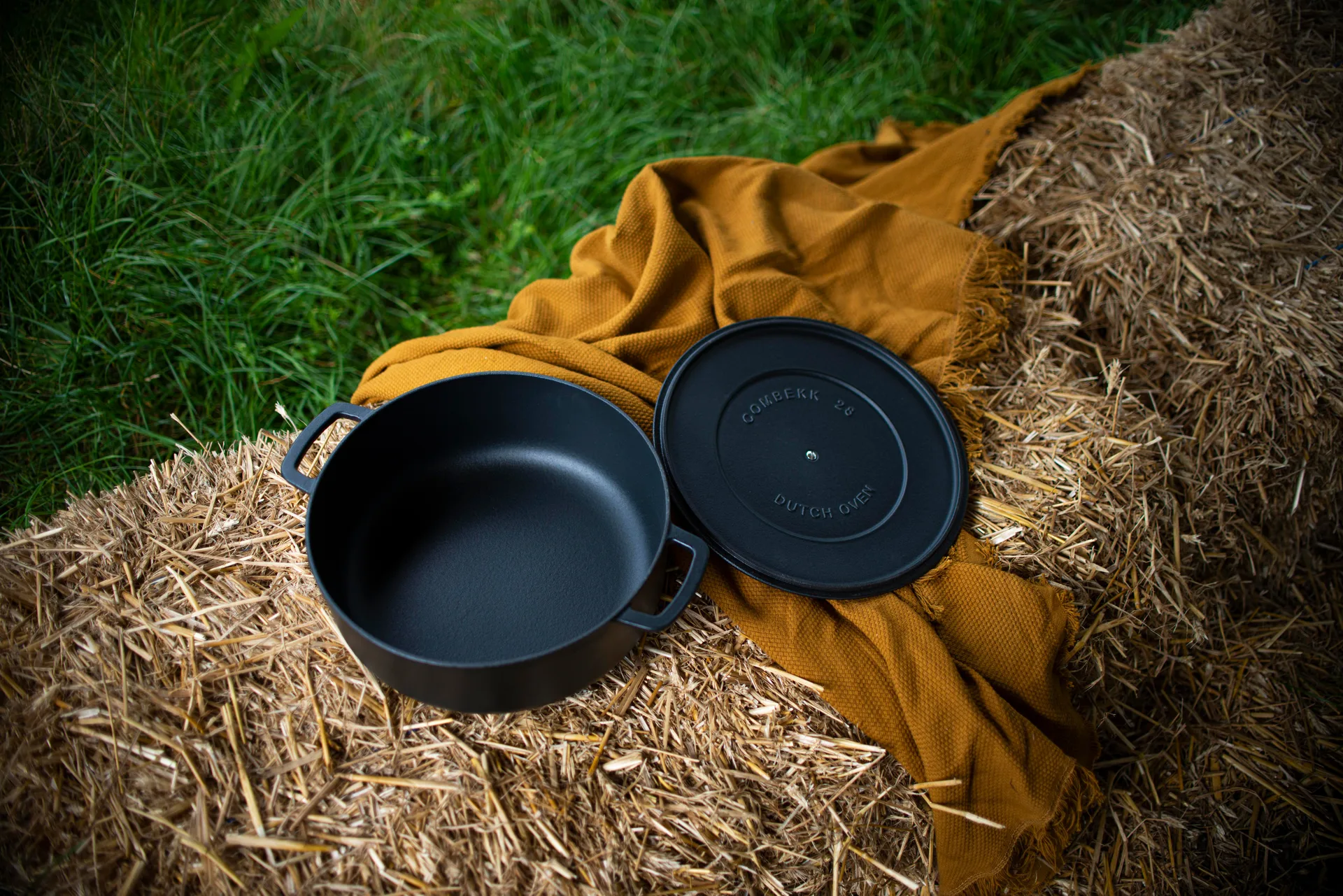 Combekk Enameled støpejernsgryte Ø28 cm, Black Combekk