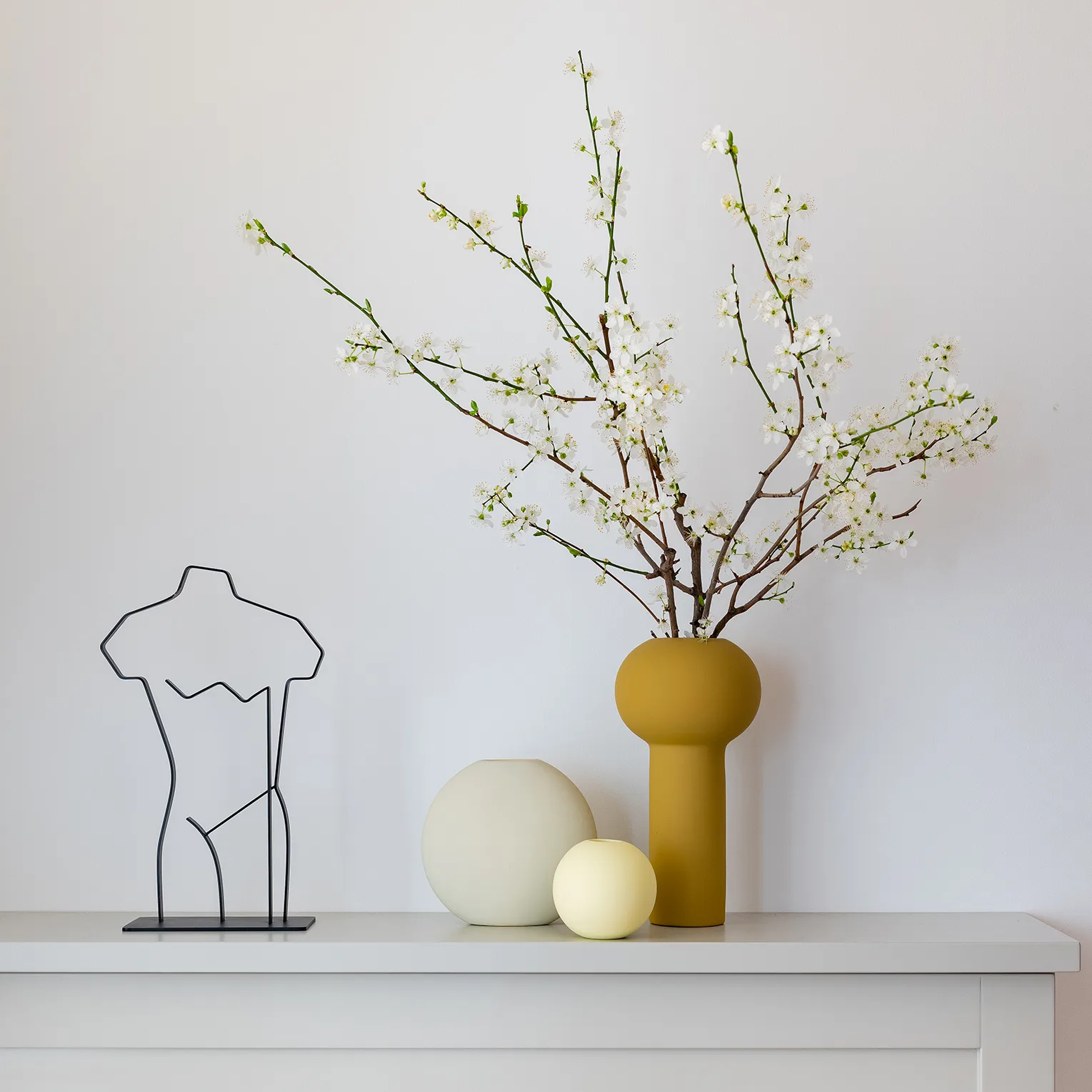 Boaz skulptur, Svart Cooee Design