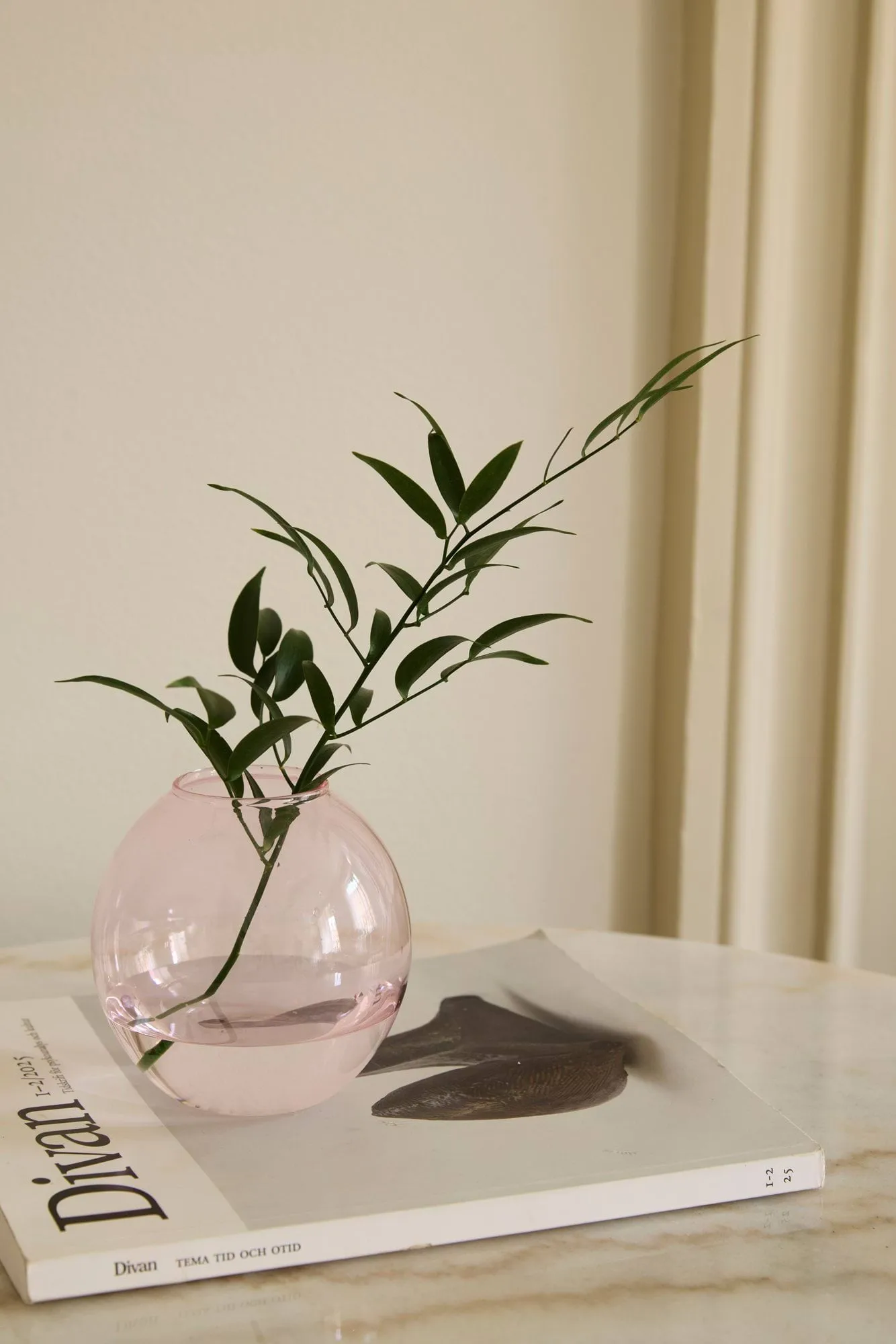 Bubble Vase vase, Pale rose Cooee Design