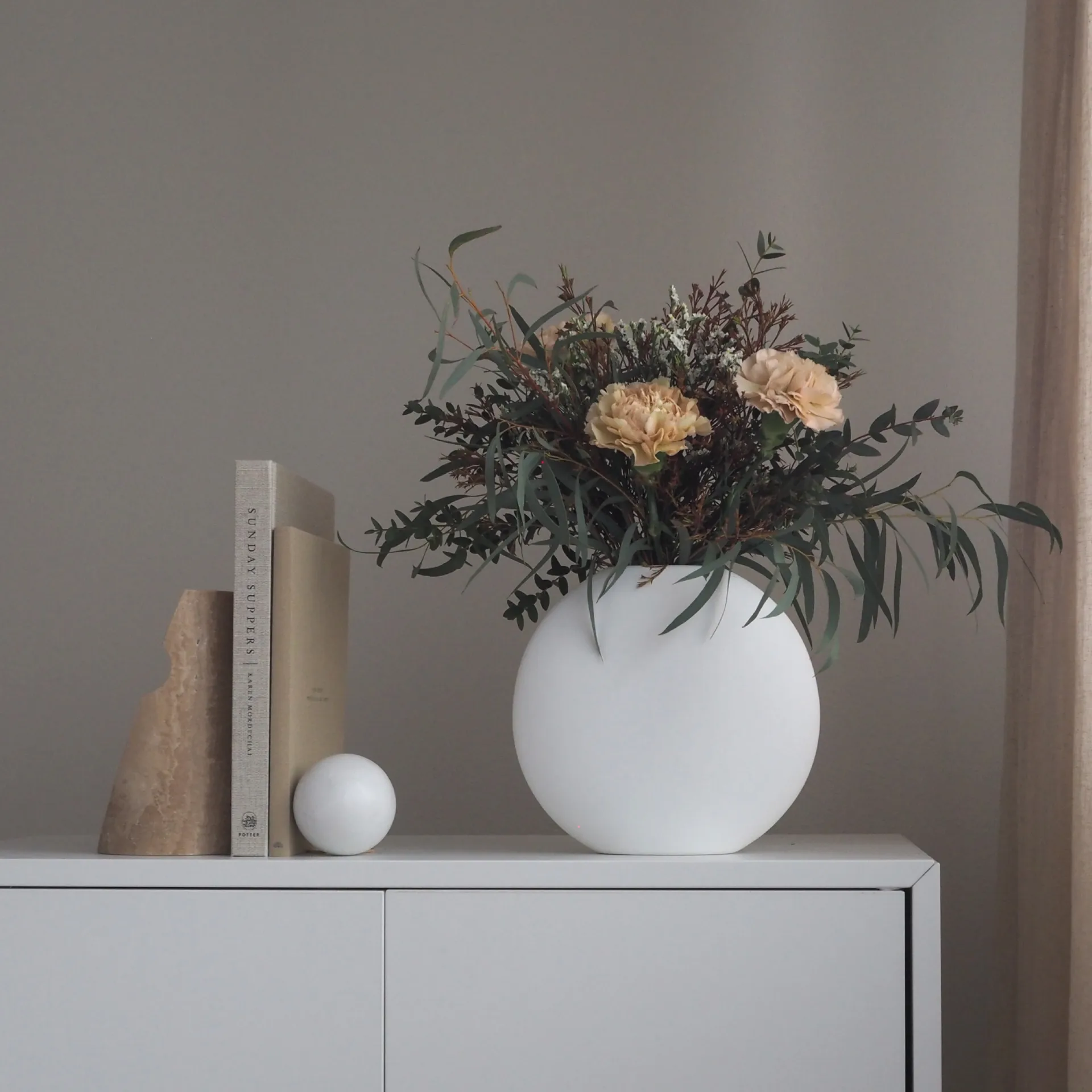 Shoulder bokstøtte, Travertine Cooee Design