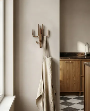 Woody krok Three - Mørkbeiset eik - Cooee Design