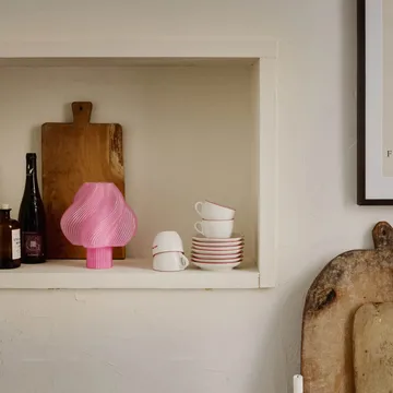 Soft Serve portabel bordlampe - Rose sorbet, 23 cm - Crème Atelier