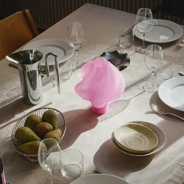 Soft Serve portabel bordlampe - Rose sorbet, 23 cm - Crème Atelier