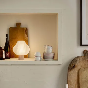 Soft Serve portabel bordlampe - Wild strawberry, 23 cm - Crème Atelier