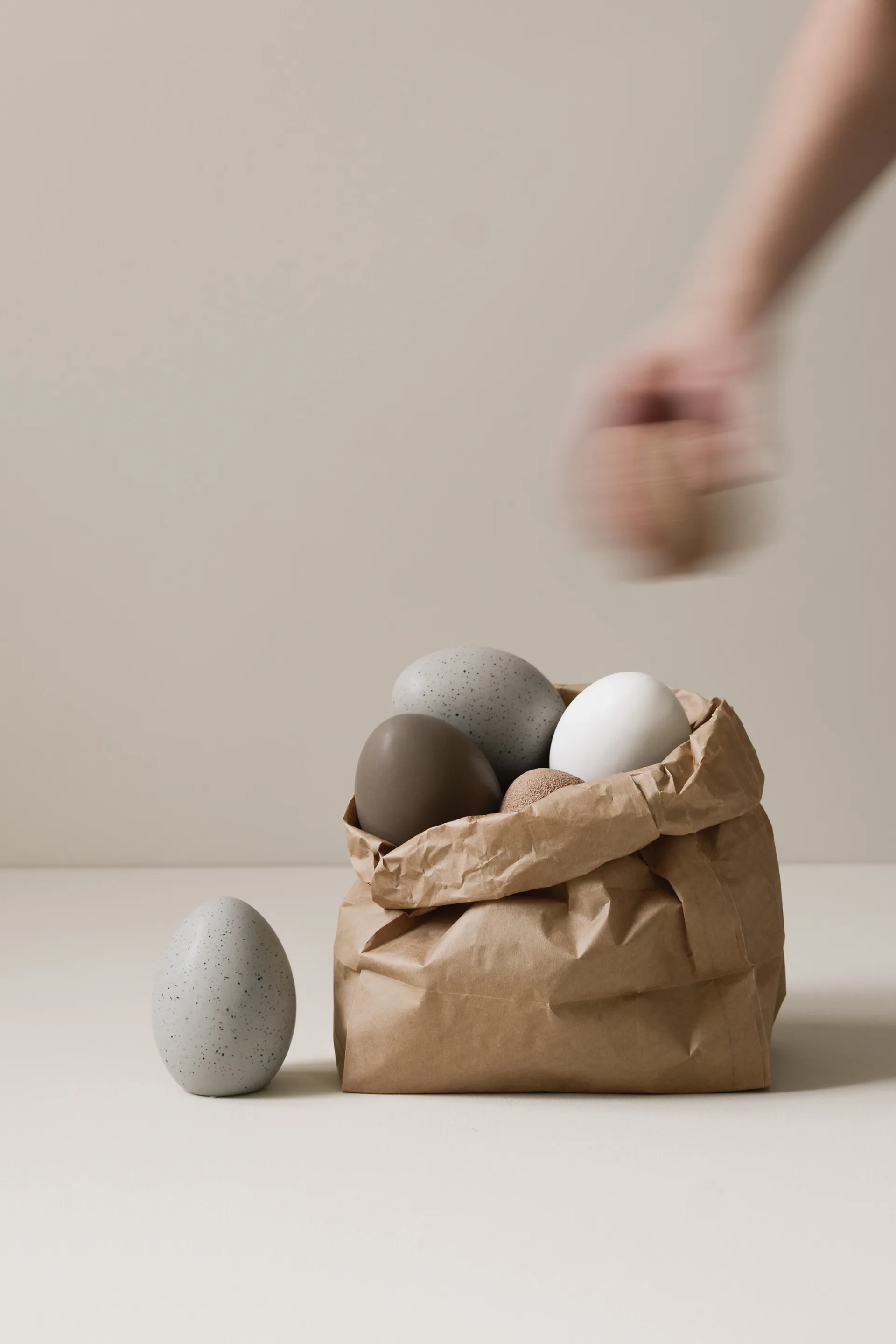 DBKD dekoregg, Mole dot DBKD