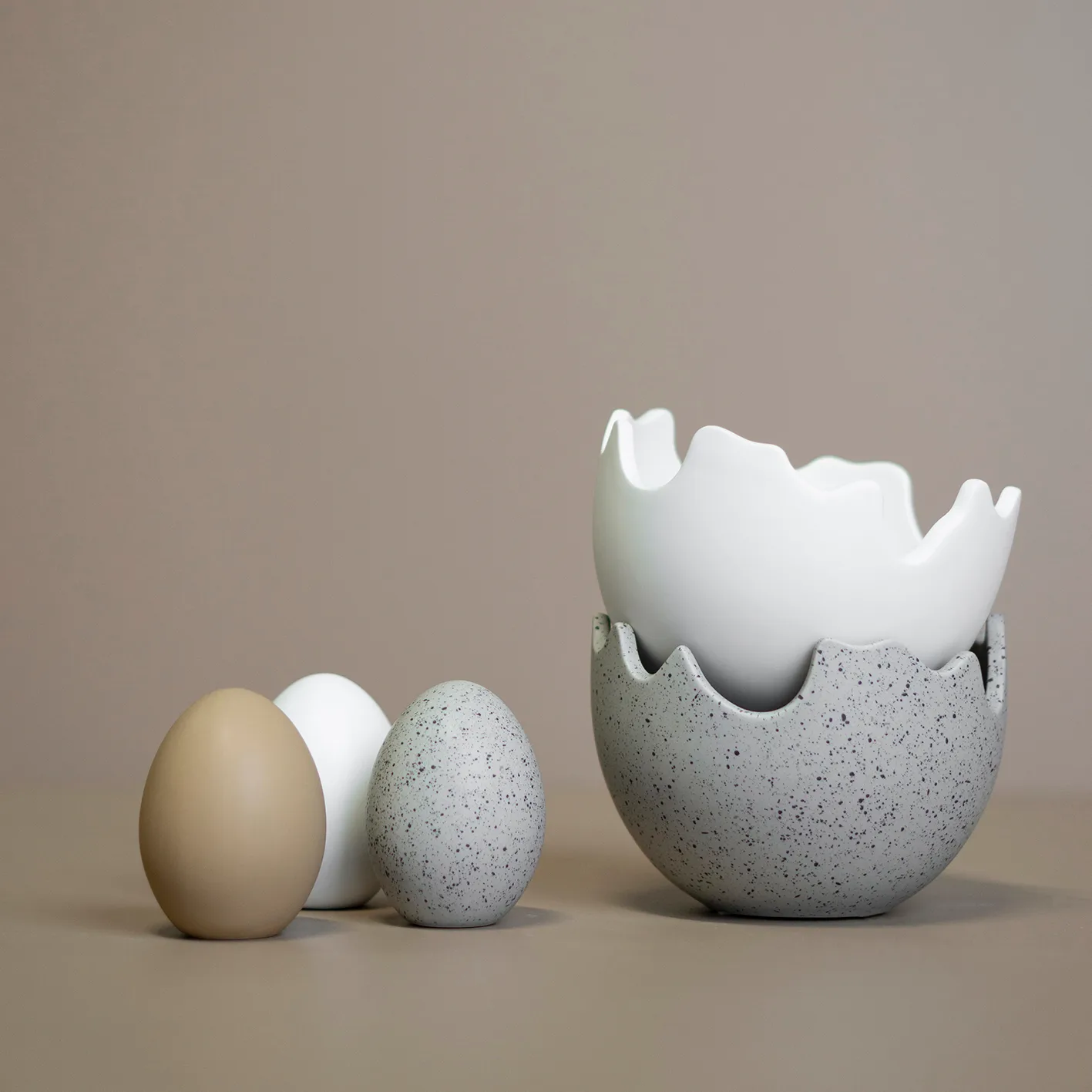 Happy Easter skål eggskal large, Mole dot DBKD