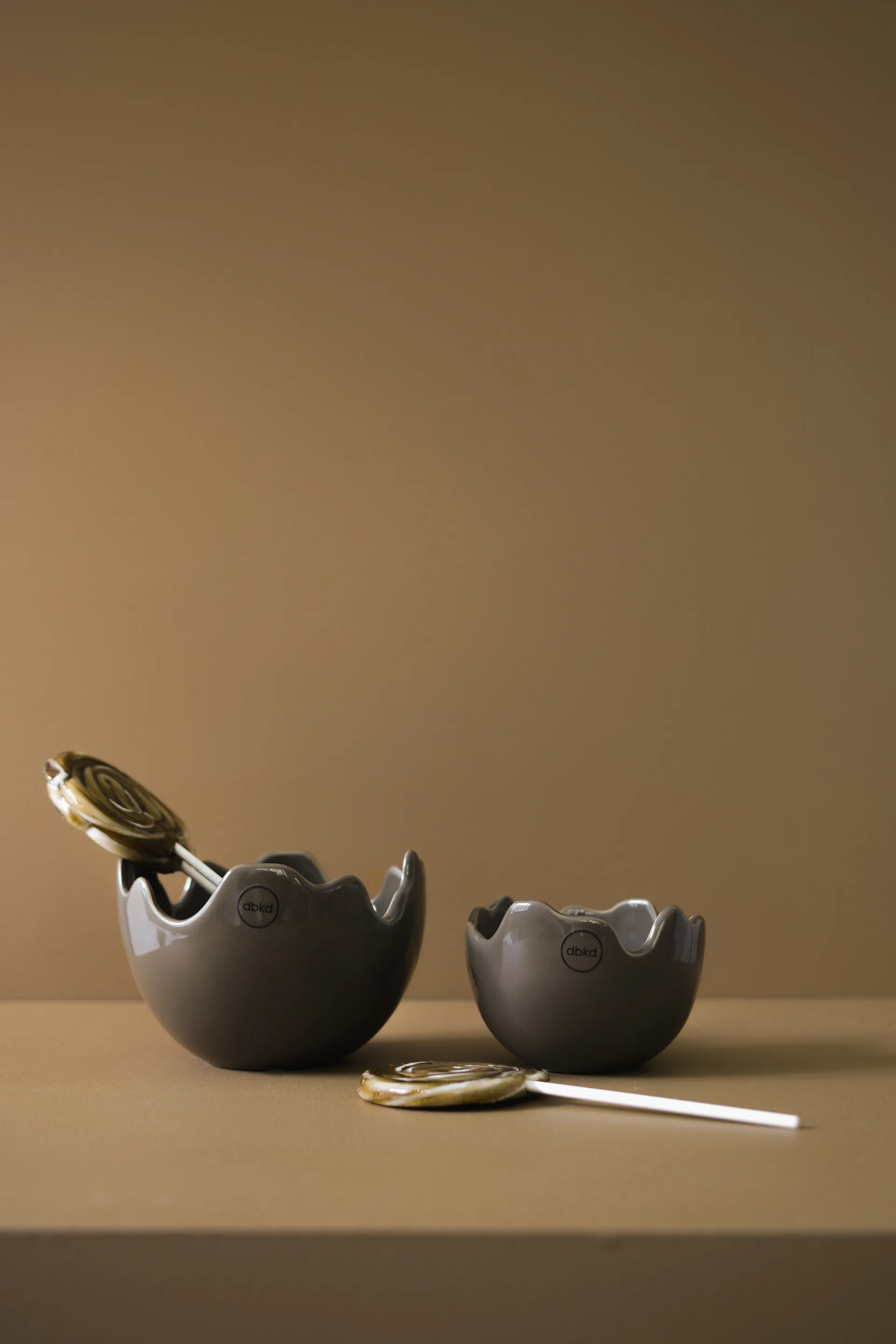 Happy Easter skål eggskal large, Shiny dust DBKD