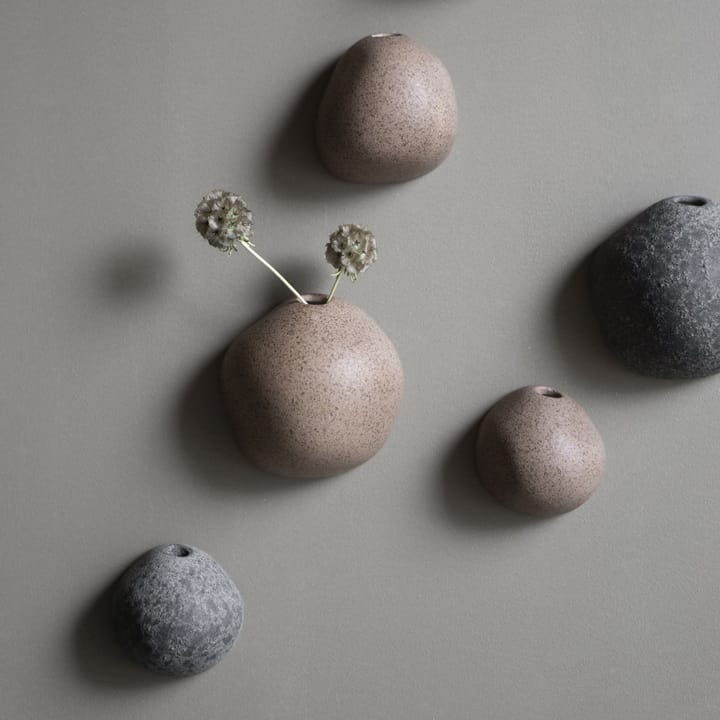 Miniature vegghengt vase brun - Medium Ø9 cm - DBKD