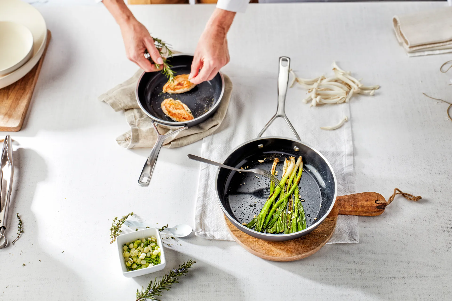 Alu Pro 5 Ceraforce stekepanne keramisk 5-ply, Ø28 cm Demeyere