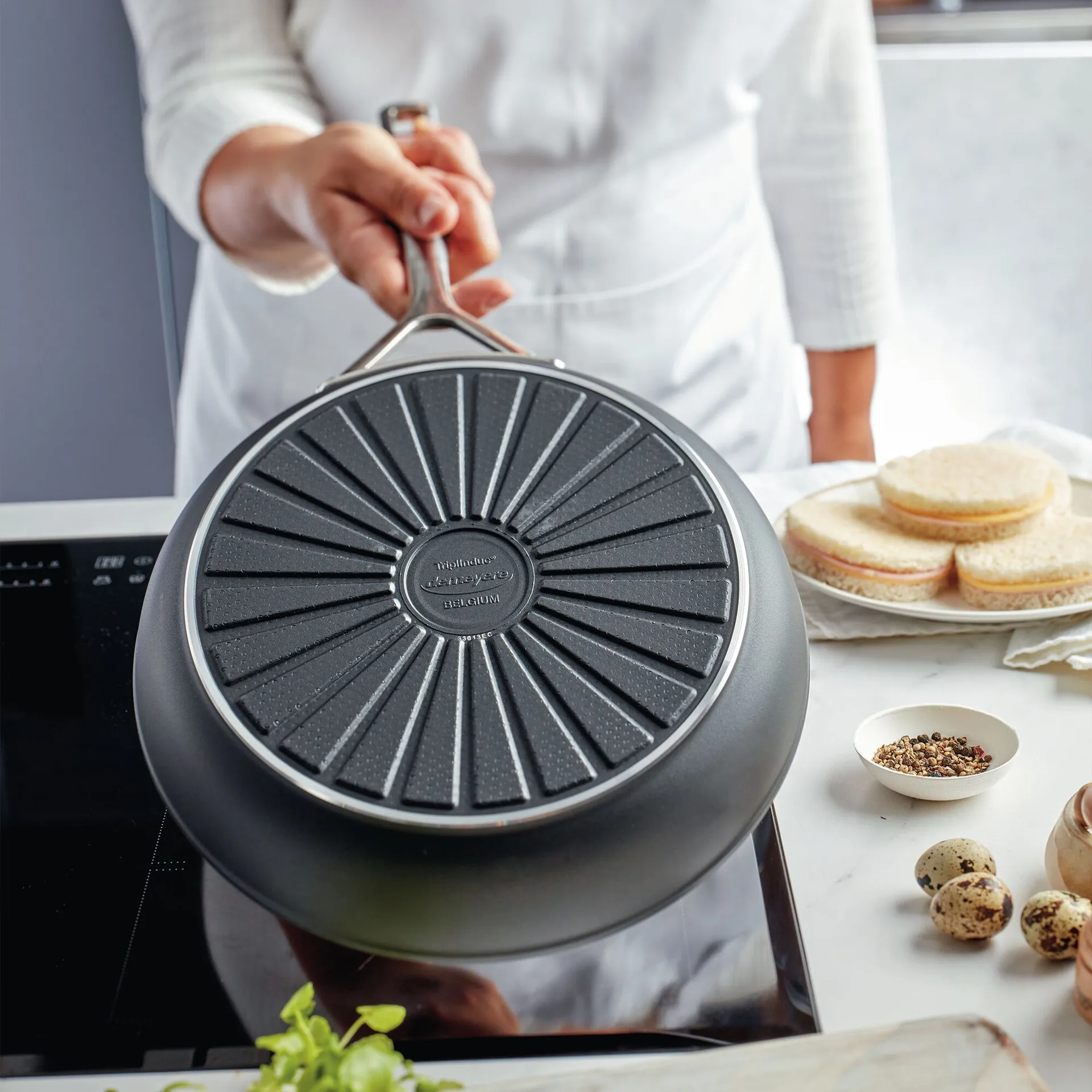 Alu Pro 5 Ceraforce stekepannesett keramisk 5-ply, 2 deler Demeyere