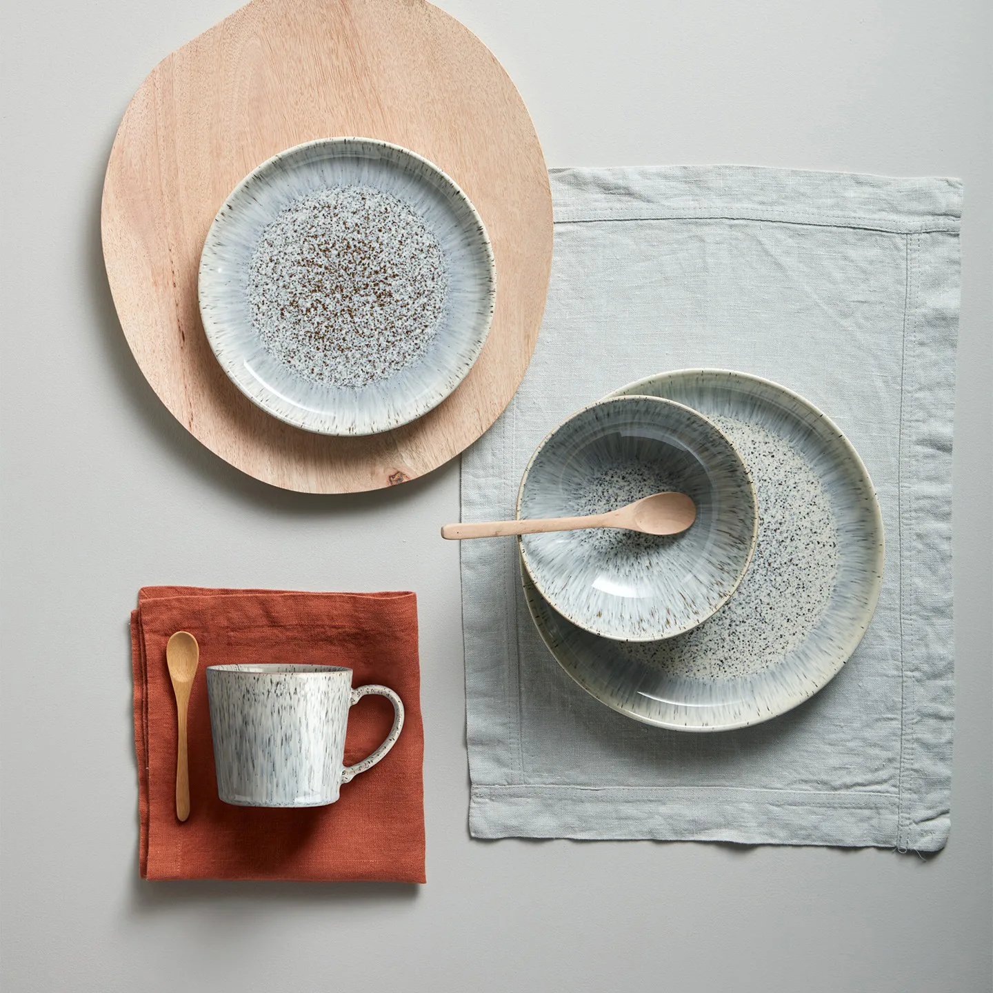 Halo Speckle coupe tallerken 21 cm, Grå-brun Denby