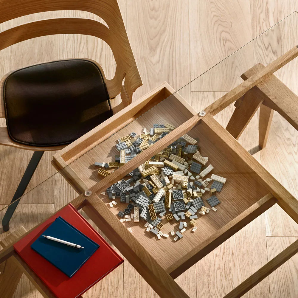 Arco skrivebord, hvit lakk, inkl. skuff, glassplate Design House Stockholm