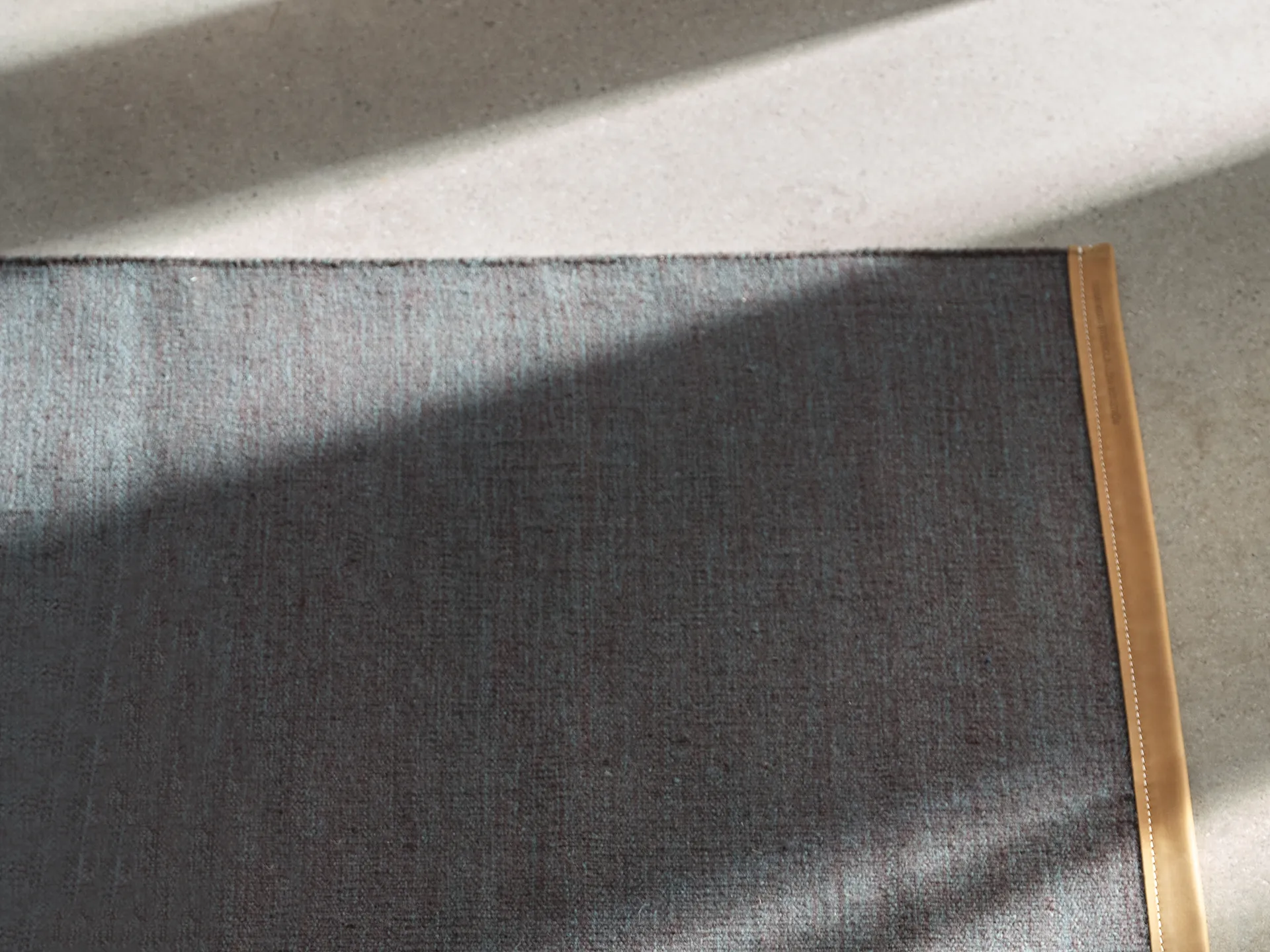 Bjørk gulvteppe blått, 70x130 cm Design House Stockholm